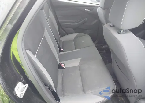 2014 Ford Focus Se z USA, uszkodzony, nr VIN 1FADP3F27EL173999